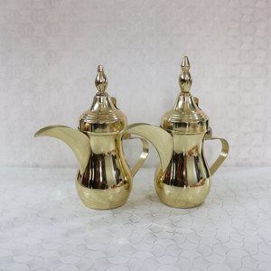 Cafetière Dallah Arabe Artisanale Premium Classique en Acier Inoxydable et Laiton Écologique, Plaqué Laiton Brillant - Product Image 5