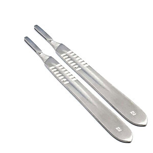 Bisturí Profesional para Dermaplaning, 2 Piezas, Mango B.P. # 4 + 100 Cuchillas Quirúrgicas de Acero Inoxidable de Grado Quirúrgico - Product Image 3
