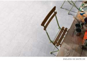 Carreaux de porcelaine polie et émaillée avec finition brillante, adaptés aux applications de revêtements de sol et de murs extensifs dans les intérieurs modernes. - Product Image 3