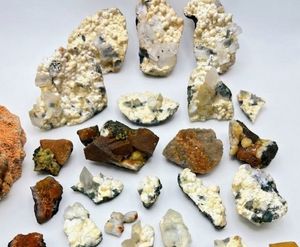 High Quality Natural Golden Honey Peach Stilbite Raw Stone Mineral Specimen <b>Crystal</b> <b>Cluster</b> Art Collectible Home Decoration - Product Image 4