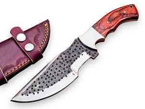 Couteau de chasse et de camping Nordic Forge 1095 en acier, modèle Tracker, avec étui, fabrication artisanale, lame pleine longueur, manche en bois Pakka - Product Image 1