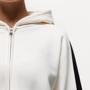 Sudadera y Hoodie Oversize de Algodón de Alta Calidad con Cuello Redondo y Borde Crudo, Colores y Tallas Personalizables - Product Image 5