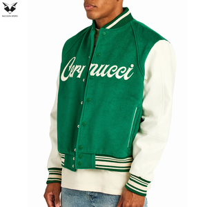 Chaqueta Varsity Personalizada para Hombre, Mangas de Cuero, Cuerpo de Lana, Bordado, Parches, Estilo Urbano, Chaqueta Bomber, Abrigo Varsity de Alta Calidad - Product Image 3