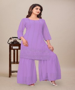 ชุดเสื้อท็อปผ้าจอร์เจตต์ปักลายพร้อมกางเกงชาราร่าและผ้าคลุมไหล่  สำหรับงานเทศกาล  ผ้าฝ้ายทอลายสีลาเวนเดอร์  มีสินค้าพร้อมส่ง  เสื้อผ้าชาติพันธุ์ - Product Image 5