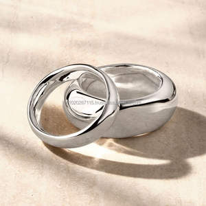 Délicat rond de serviette en métal en forme de fleur pour les brunchs printaniers ou les parties de thé de jardin en plein air - Product Image 5