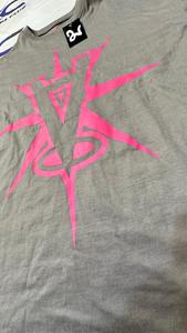 เสื้อยืดผู้ชายสไตล์สตรีทแวร์ ระบายอากาศได้ดี ไซส์ใหญ่ คอโอ พิมพ์ลายพัฟฟ์ สั่งซื้อขั้นต่ำน้อย - Product Image 4
