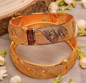 Vente en gros MN EXPORTS Bracelet en laiton pour femme, imitation perle classique, fait main, vintage, bijoux ethniques traditionnels pour mariage - Product Image 6