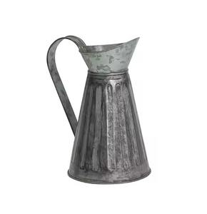 Arrosoir en métal de style contemporain, outil d'arrosage en acier inoxydable - Product Image 2