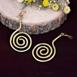 Boucles d'oreilles en laiton non toxiques, matériau sûr, finition lisse, prix d'usine en gros, artisanat métallique - Product Image 6