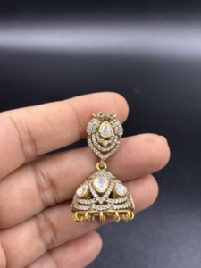 Pendientes Jhumka de Plata de Ley con Forma de Campana Vintage, Diseño de Pájaro, Ojos de Piedra Verde, Chapados en Oro para Bodas - Product Image 2