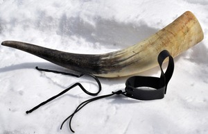 Natural Viking Drinking Horn Polished Organic Material Horn Decor Antique Style for <b>Home</b> Wedding Event Decor - Product Image 4