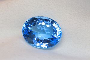 Topaze bleue suisse véritable, facettée - Pierre précieuse ovale de 6x4 mm - Topaze bleue suisse authentique - Pierre authentique disponible au prix de gros - Product Image 2