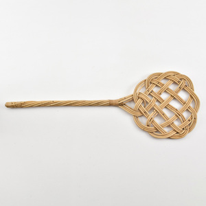 Brosse à tapis en rotin vintage, outils de nettoyage domestique, baguette la moins chère pour éliminer la poussière des tapis - Product Image 1