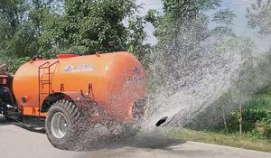 Tracteur-citerne galvanisé <span class=keywords><strong>avec</strong></span> pompe à vide et vanne italienne d'importation pour épandeurs d'engrais <span class=keywords><strong>de</strong></span> <span class=keywords><strong>ferme</strong></span> - Product Image 6