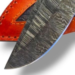 Couteaux de chasse d'extérieur avec lame en acier Damas courbée et manche au design artistique pour le camping, le bushcraft et les collectionneurs - Product Image 6