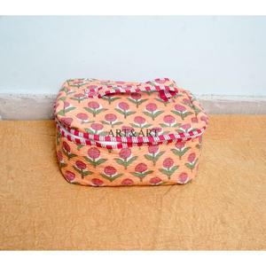 Ensemble de 3 étuis modernes en tissu de coton écologique à imprimé floral pour maquilleuses, fermeture éclair, légers et élégants - Product Image 2