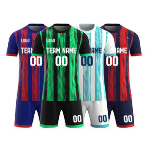 Ensemble de maillots de football unisexes personnalisés à manches courtes, col en V, 100% polyester, noir et rouge rayé, impression par sublimation, évacuation de l'humidité - Product Image 2
