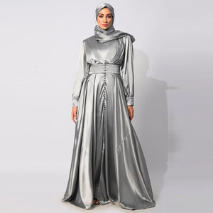 Robe Abaya élégante à col haut, manches longues, longueur au sol, en satin, avec hijab assorti pour femmes adultes, style modeste pour mariage, personnalisable - Product Image 2
