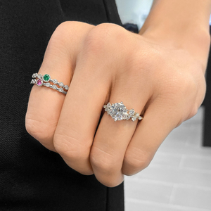 Bague élégante en diamant de laboratoire rond de 1,55 carat, collection de bagues de mariage luxueuses. - Product Image 3