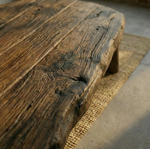 Table basse en bois massif Supremes, en promotion, conçue pour les maisons modernes au goût d'un intérieur élégant - Product Image 2