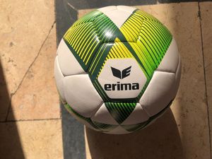 Balón de Fútbol Laminado de Alta Calidad, Tamaño 5, Balón de Fútbol Profesional para Partidos, Balón de Entrenamiento Duradero, Logotipo Personalizado OEM, Venta al Por Mayor de Fábrica - Product Image 5