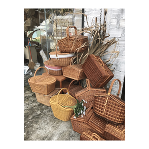 Square bamboo <b>basket</b> handmade from natural bamboo with handle for storage cake fruit and kitchen <b>display</b> use, crafted in Vietnam - Product Image 6