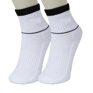 Chaussettes unisexes à logo personnalisé, antidérapantes, pour le sport, l'école, le club, décontractées, en mélange de coton écologique, séchage rapide, respirantes, résistantes aux déchirures - Product Image 1