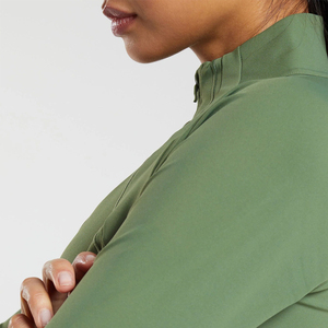 Veste de sport élégante pour femme avec logo personnalisé, matelassée, à cordon de serrage, entièrement zippée, col roulé, pour la course, le yoga et l'entraînement en salle de sport - Product Image 6