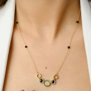 Collar llamativo Art Deco de oro de 14 quilates con ónix negro y diamantes - Product Image 2