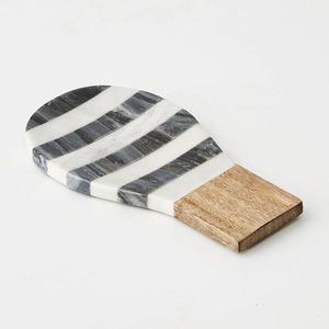 Planche à découper personnalisée en bois d'acacia et marbre avec poignée, bloc de découpe personnalisable gravé au laser - Product Image 2