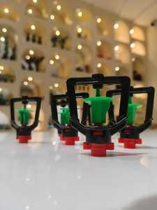 Micro-asperseur rotatif à 360 degrés avec connecteur d'entrée à barbelures pour l'irrigation des vergers et des exploitations maraîchères - Product Image 5
