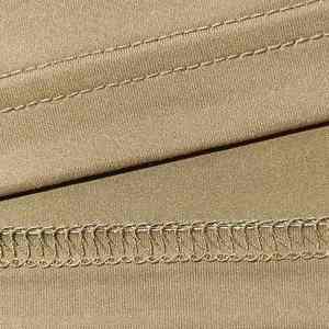 Polo de direction sophistiqué pour hommes avec patte de boutonnage professionnelle à deux boutons et texture douce, idéal pour le bureau - Product Image 5