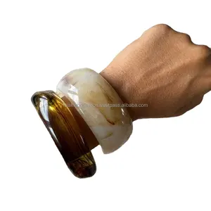 Supper design high quality and unique color buffalo horn bangles 100% natural For womens From Falak World Export