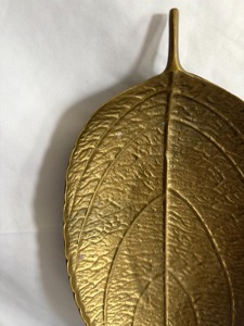 High Quality Leaf <b>Plate</b> For Display Purpose Serving <b>Snacks</b> And Guest Entertainment Elegant Decorative Metal Dish From India - Product Image 5