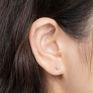 Pendientes Pequeños de Moissanita de 0.50 CT, Plata de Ley 925, Corte Brillante, Regalo de Lujo para Mujer, Aniversario o Compromiso - Product Image 4