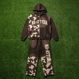 Ensemble survêtement homme marron camouflage, sweat à capuche et pantalon de jogging oversize, streetwear, personnalisable avec logo, tenue décontractée et sportive - Product Image 5