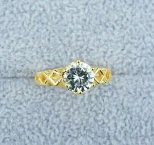 แหวนหมั้นทรงกลมประดับโมอิสซาไนต์แท้สไตล์วินเทจ ชุบเงินสเตอร์ลิง ดีไซน์เรขาคณิต แหวนแต่งงานสำหรับผู้หญิง TISHYA DIAMOND - Product Image 2