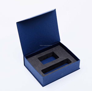 Caja de papel corrugado impresa 4C de lujo Embalaje Premium con inserto de espuma Presentación de regalo única elegante para envío de ropa - Product Image 5