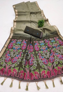 Sari de algodón de diseño moderno con un rico pallu floral para todas las ocasiones, ideal para bodas. Sari indio disponible a precio de mayorista. - Product Image 2