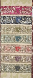 Bordures en dentelle fantaisie brodées à la main, écologiques, ornées de perles et de sequins Zari, vente en gros - Product Image 4