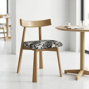 Chaise de salle à manger moderne en bois avec dossier incurvé et assise rembourrée imprimée pour café, cuisine, restaurant et mobilier de maison - Product Image 5