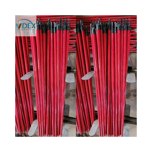 Bâtons de balai en bois avec revêtement en PVC rayé rouge pour le Sri Lanka et la Malaisie - Product Image 1