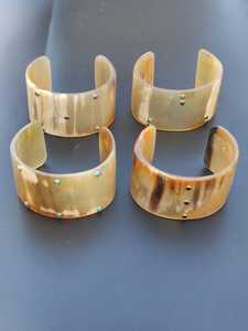 MN EXPORTS Bracelet manchette ouverte en corne de boeuf, fait main, poli, imitation perle, pour femme, moderne, chrétien, écologique, cadeau de mariage - Product Image 3