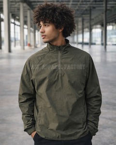 Veste coupe-vent active pour homme en nylon, fabriquée avec un tissu en nylon léger, résistante au vent et respirante, idéale pour les sports et les activités de plein air. - Product Image 6