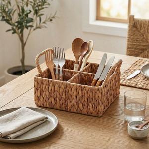 Cesta rectangular decorativa de jacinto de agua con 3 compartimentos y asas para decoración del hogar - Product Image 3