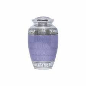 Urne funéraire pour cendres humaines, couleur violet mûre, taille adulte, en aluminium artisanal, avec bande argentée élégante et feuilles gravées, avec couvercle. - Product Image 3