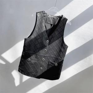 Nouvel Arrivage – Gilet Femme en Cuir Véritable Imperméable à Trois Boutons Style Urbain – Vente en Gros - Product Image 2