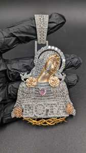 Colgante de la Virgen María con Moissanita VVS, Chapado en Oro con Plata de Ley 925, Joyería Fina, Colgantes y Amuletos Religiosos - Product Image 6