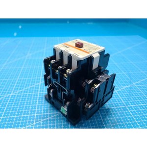 ฟูจิ 4NC1Q0 #   SC-2N[35] คอนแทคเตอร์แม่เหล็กที่ใช้เป็นอะไหล่อุปกรณ์เซมิคอนดักเตอร์รุ่นเก่า - Product Image 6