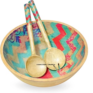 Ensaladera artesanal con estampado de madera de mango Sunrise Springs, juego de servir rústico para cocina y comedor - Product Image 3